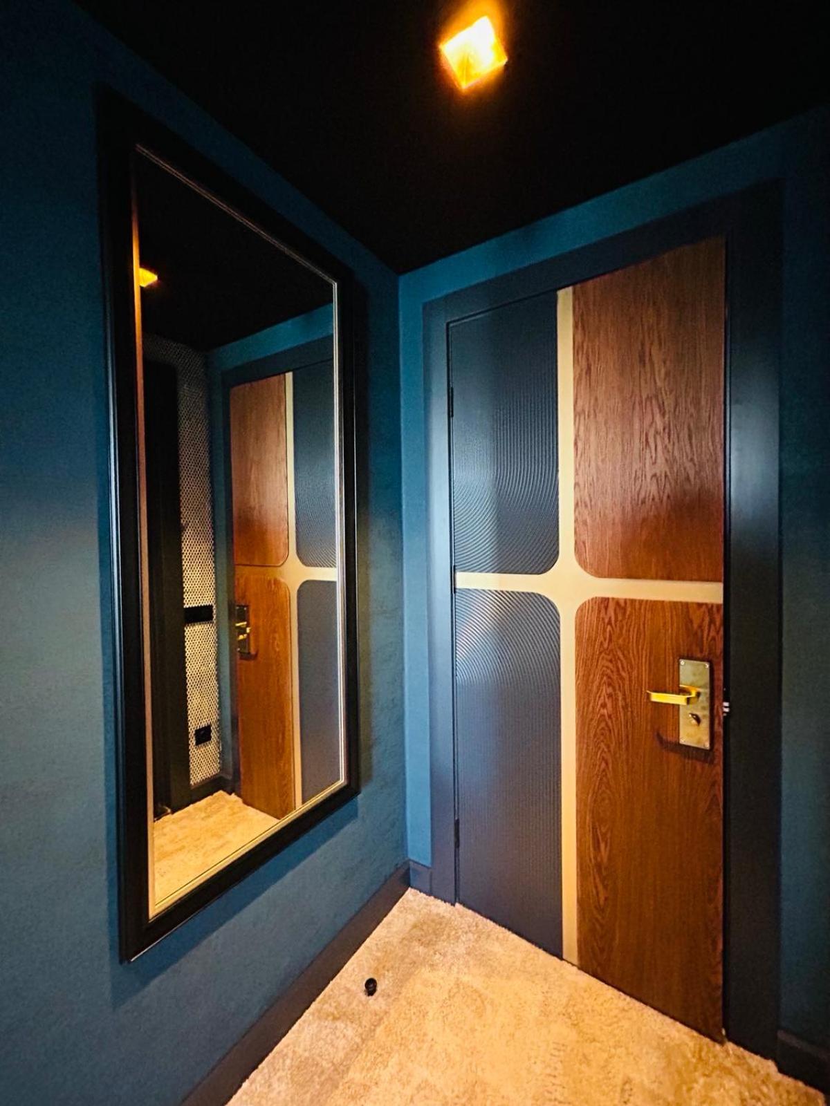 Solomon Hotel Kutaisi Eksteriør billede