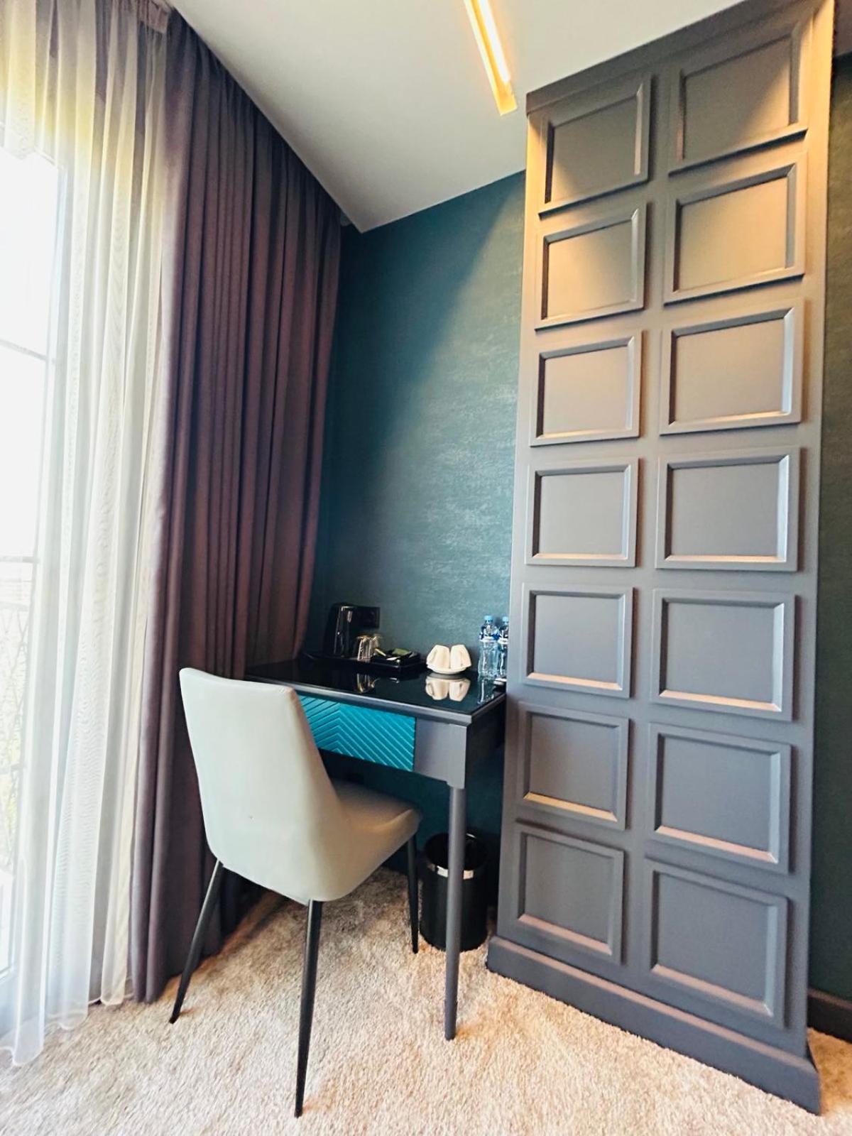 Solomon Hotel Kutaisi Eksteriør billede
