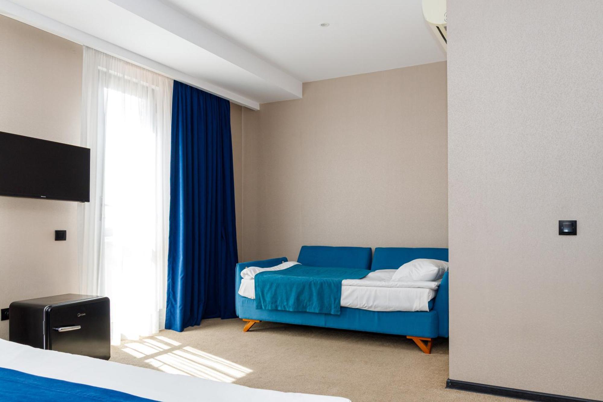Solomon Hotel Kutaisi Eksteriør billede