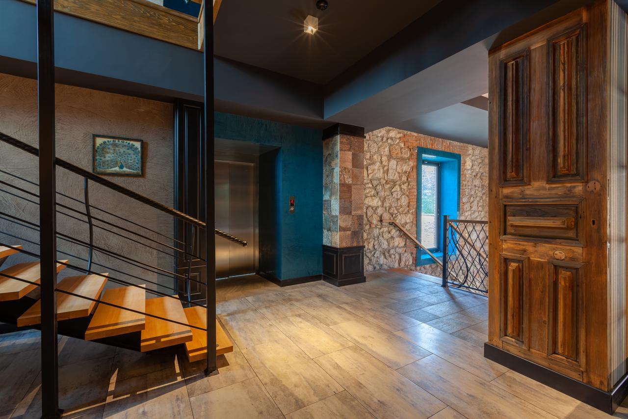 Solomon Hotel Kutaisi Eksteriør billede