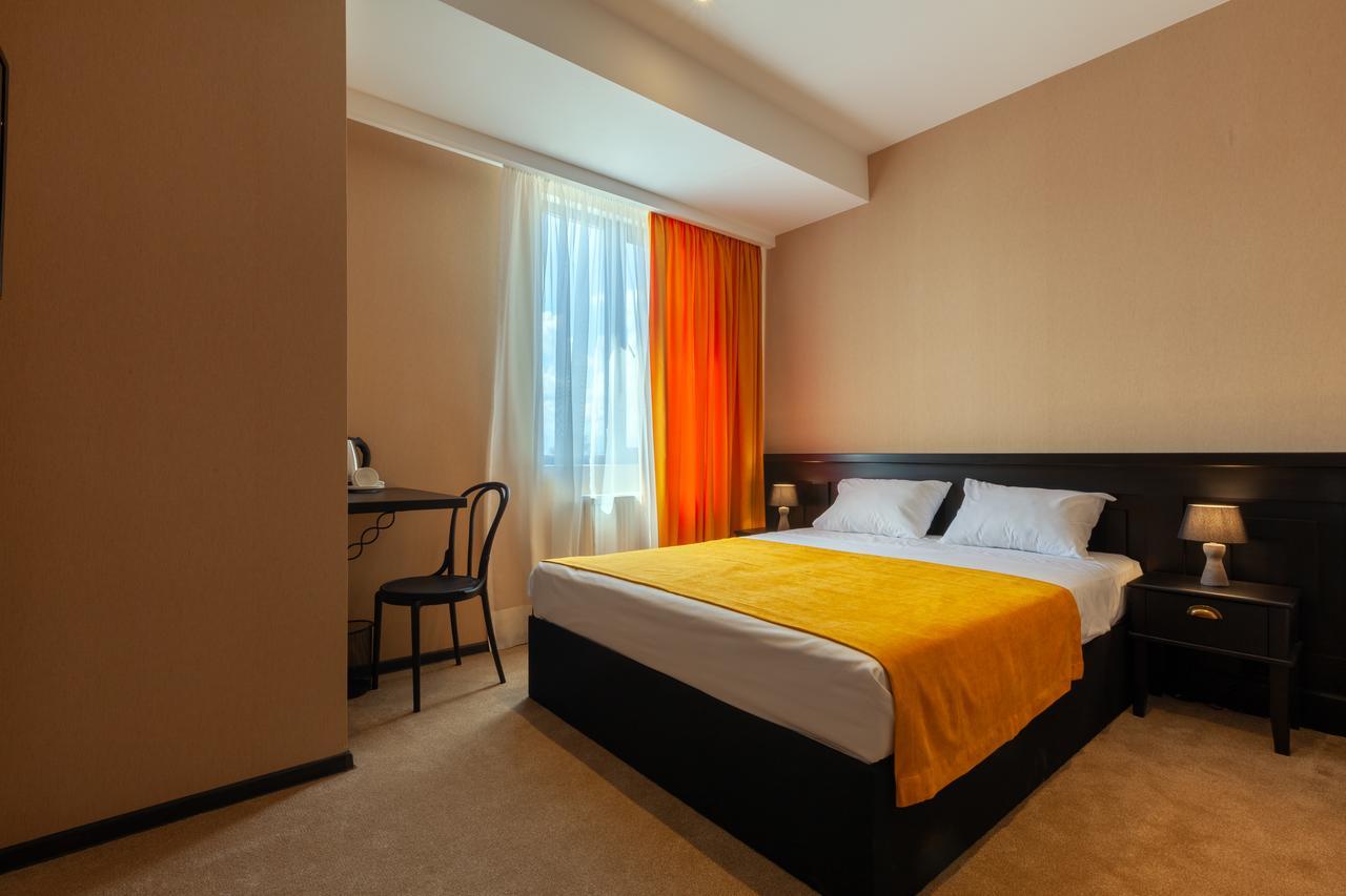 Solomon Hotel Kutaisi Eksteriør billede