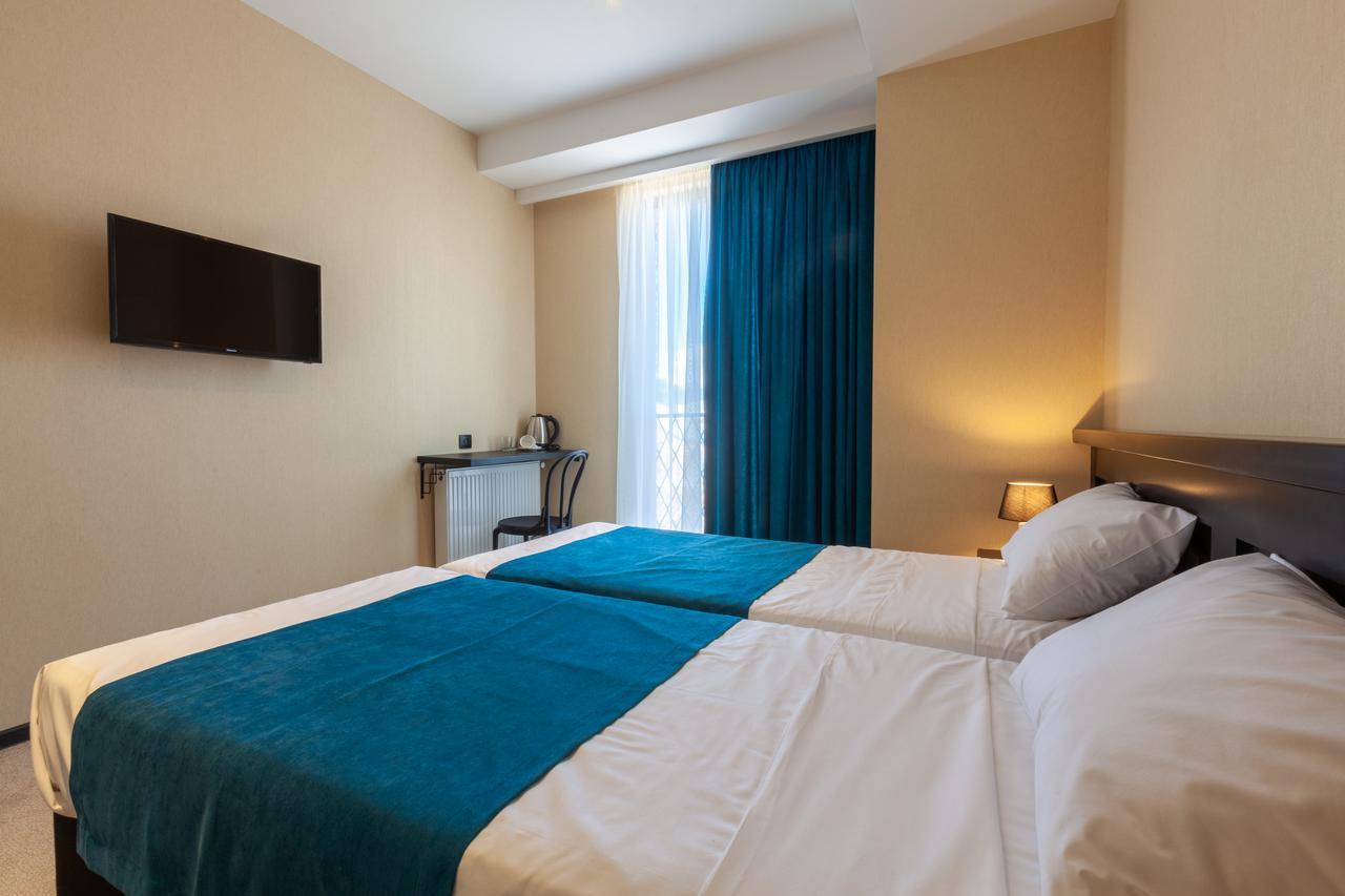 Solomon Hotel Kutaisi Eksteriør billede