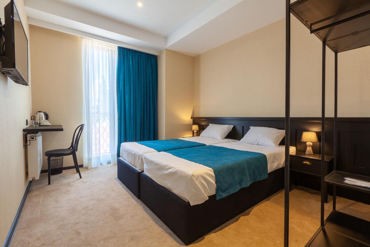 Solomon Hotel Kutaisi Eksteriør billede