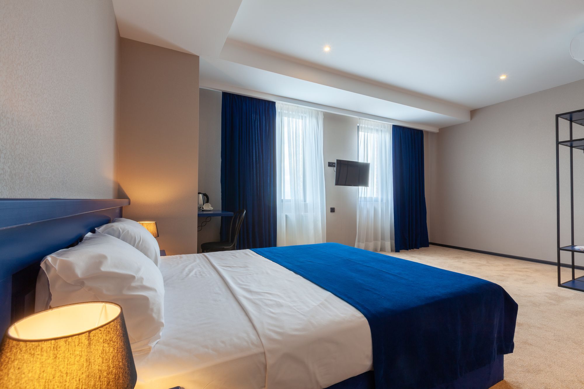 Solomon Hotel Kutaisi Eksteriør billede