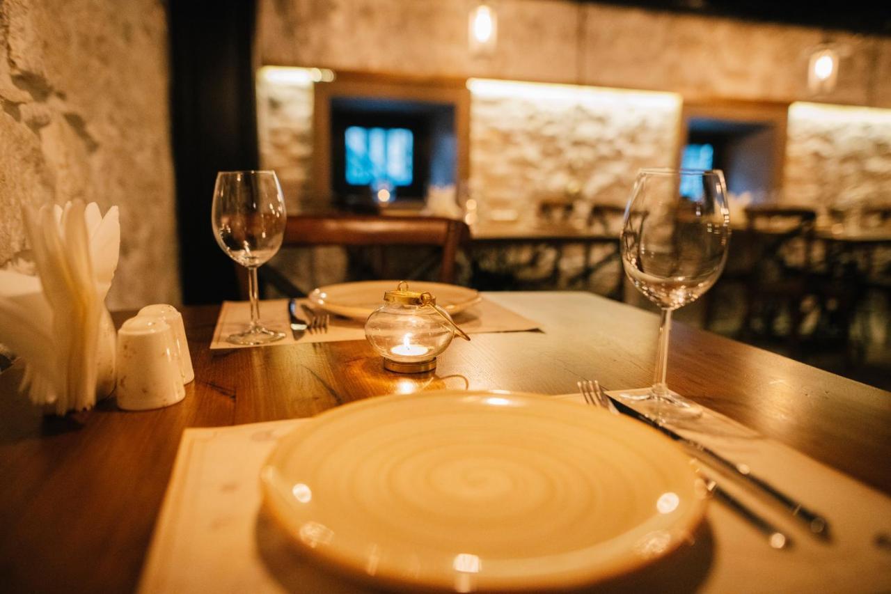 Solomon Hotel Kutaisi Eksteriør billede